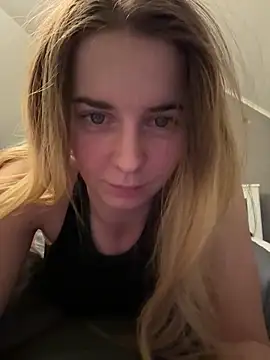 ellieen online show from November 2025 11:32:01 PM