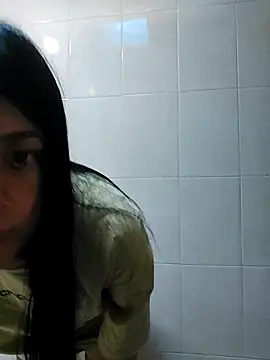 LunaJacobs online show from October 2025 02:14:01 PM