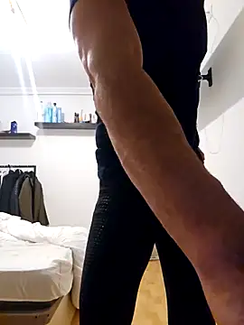 Latinfogoso84 online show from November 2025 09:02:01 PM