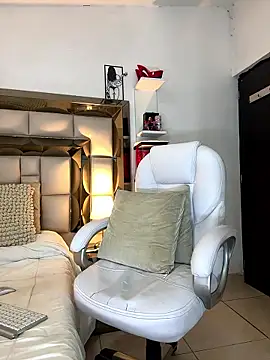 Sara trans hot online show from January 2026 06:49:02 AM