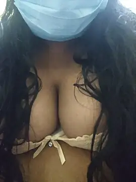 Snapshot of Tamil_Kaamini_Times chatting on February 2026 06:02:02 PM Tamil Kaamini Times online show from February 2026 06:02:02 PM