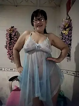 Snapshot of Ki_xxx chatting on November 2025 10:43:01 PM Ki xxx online show from November 2025 10:43:01 PM