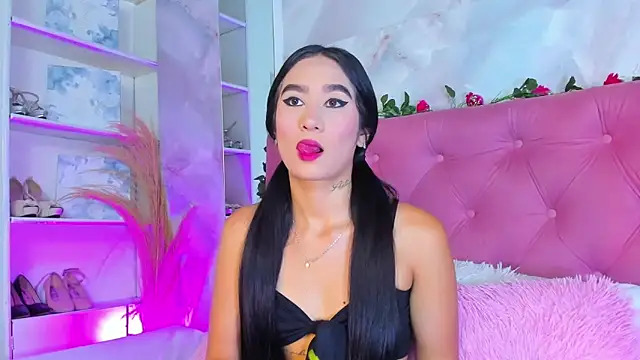 Nicolqueen  online show from November 2025 11:10:01 AM