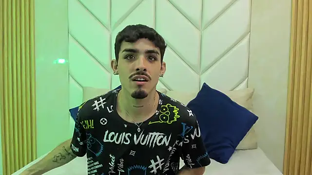 NikoStone  online show from October 2025 02:58:02 PM