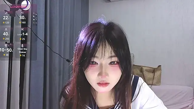 tzy0520 online show from November 2025 04:19:01 PM