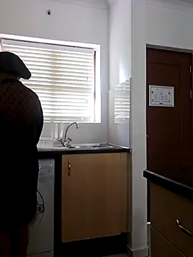 trickyOne online show from October 2025 12:20:01 PM