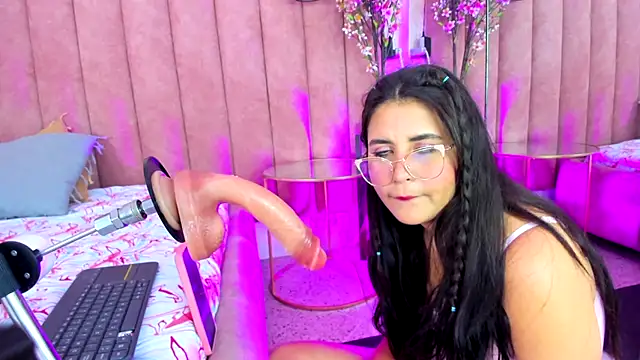 LizzyOlsen online show from October 2025 05:02:02 AM