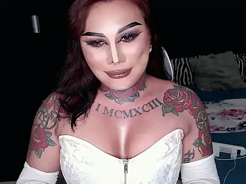 Snapshot of KylieOnTopxxx chatting on September 2025 12:05:01 PM KylieOnTopxxx online show from September 2025 12:05:01 PM