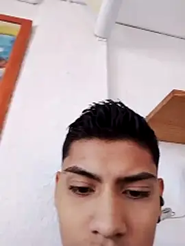 aispuro8505 online show from November 2025 07:48:02 PM