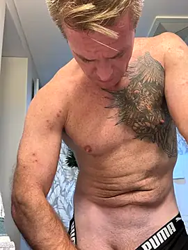 DILFiGuess11 online show from October 2025 02:13:01 PM