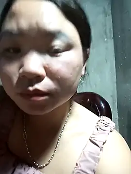 may-squirl online show from October 2025 01:01:01 PM