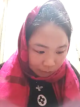 may-squirl online show from November 2025 11:09:02 AM