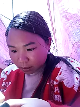 may-squirl online show from February 2026 01:37:02 AM