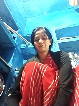 Jooli xx online show from February 2026 01:24:02 AM