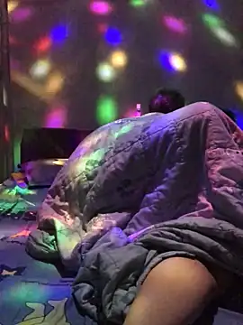 leehank01 online show from November 2025 04:28:02 PM