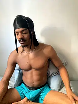 TRILLAHUNG online show from September 2025 02:51:01 PM