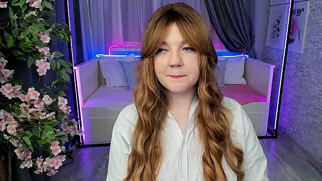 Snapshot of AlmaSound chatting on September 2025 05:07:01 AM AlmaSound online show from September 2025 05:07:01 AM