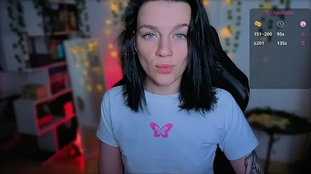 Snapshot of raspberry__girl_ chatting on September 2025 11:41:01 PM raspberry girl online show from September 2025 11:41:01 PM