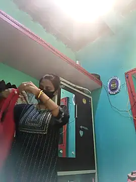 posewith online show from October 2025 08:25:01 AM