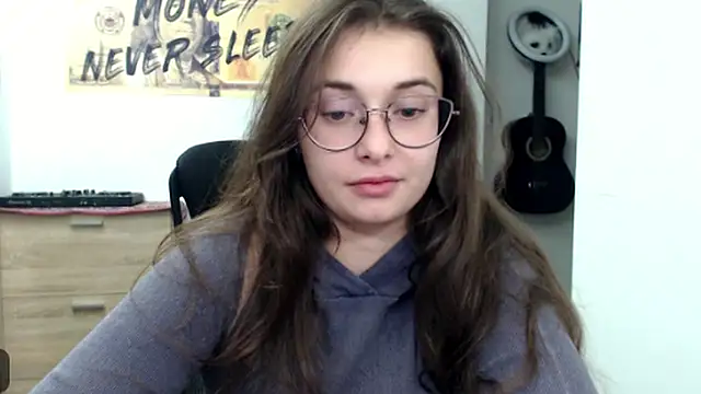 HotAnna2004 online show from September 2025 08:36:02 PM