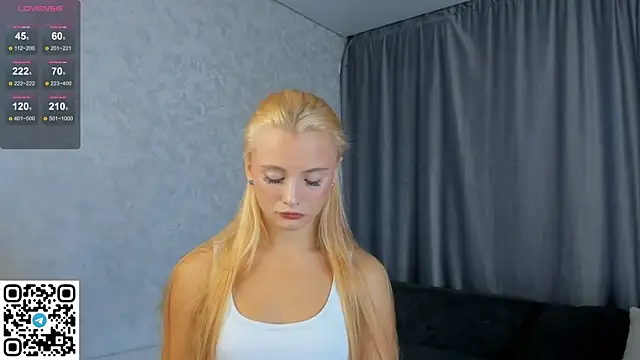 Snapshot of NaughtySeraphine chatting on September 2025 06:28:02 AM NaughtySeraphine online show from September 2025 06:28:02 AM