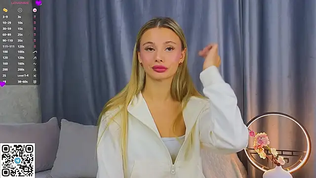 Snapshot of NaughtySeraphine chatting on December 2025 06:08:02 AM NaughtySeraphine online show from December 2025 06:08:02 AM