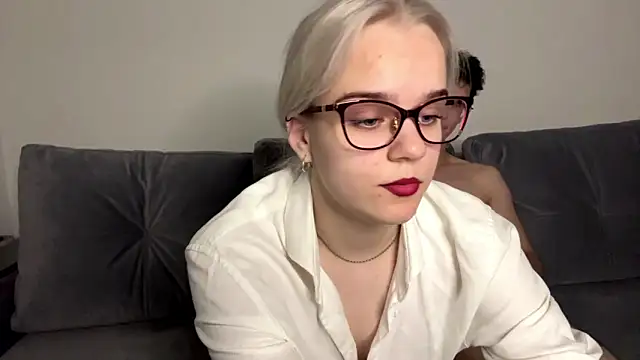 bawdycouplee online show from September 2025 03:24:02 PM