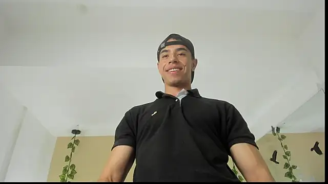 Muscle Scott online show from October 2025 07:29:02 PM