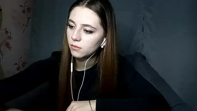 Sophiecuttie online show from October 2025 03:32:02 PM