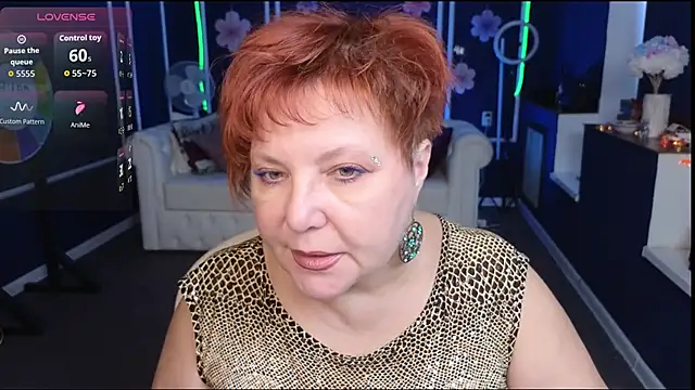Snapshot of Kira_Kenett chatting on October 2025 07:50:01 AM Kira Kenett online show from October 2025 07:50:01 AM
