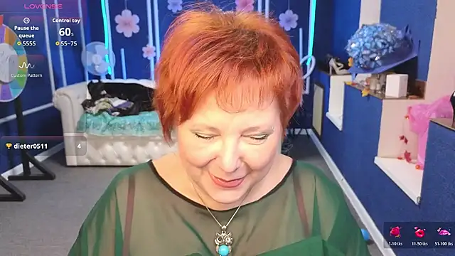 Kira Kenett online show from December 2025 07:24:01 AM