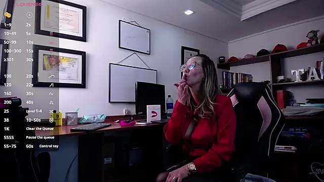 GretaVoss  online show from September 2025 07:13:01 PM