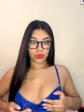 Alexa69xx online show from December 2025 04:56:01 PM