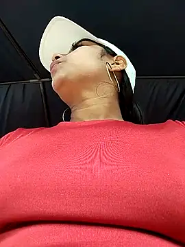 Snapshot of AnggelicaSwan21 chatting on September 2025 04:08:02 PM AnggelicaSwan21 online show from September 2025 04:08:02 PM