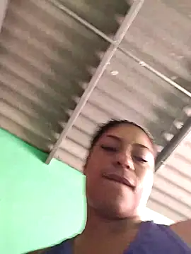 Snapshot of AnggelicaSwan21 chatting on September 2025 02:33:02 PM AnggelicaSwan21 online show from September 2025 02:33:02 PM