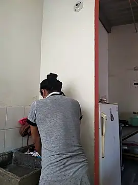 Snapshot of AnggelicaSwan21 chatting on October 2025 02:27:02 PM AnggelicaSwan21 online show from October 2025 02:27:02 PM