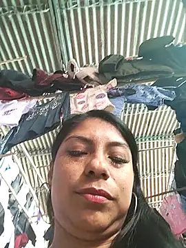 Snapshot of AnggelicaSwan21 chatting on October 2025 04:30:02 PM AnggelicaSwan21 online show from October 2025 04:30:02 PM