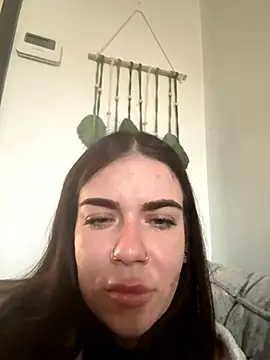 valentinalamont online show from September 2025 07:09:02 AM