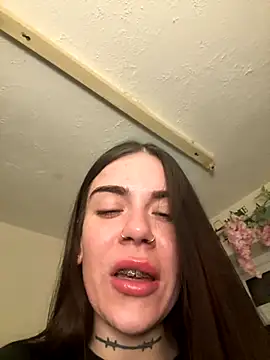 valentinalamont online show from September 2025 10:02:01 PM