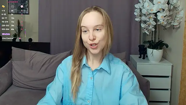 SoonMoor online show from January 2026 08:14:02 PM