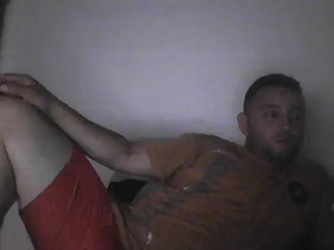 Snapshot of angelitocalientico chatting on October 2025 04:32:02 AM angelitocalientico online show from October 2025 04:32:02 AM