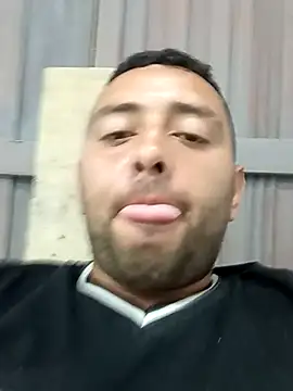 angelitocalientico online show from November 2025 01:28:02 AM