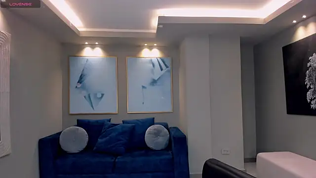 LucyWeiss  online show from September 2025 07:28:01 PM