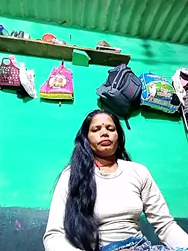 Sapna ji45 online show from October 2025 03:35:02 PM