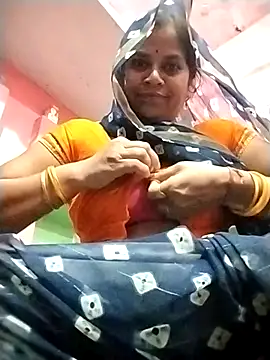 Snapshot of Hot_babli54 chatting on October 2025 04:24:02 AM Hot babli54 online show from October 2025 04:24:02 AM