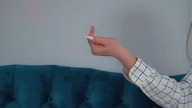 AgataFoxley online show from November 2025 06:09:02 PM