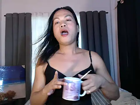 Snapshot of sexy_Bella09 chatting on November 2025 03:45:02 AM sexy Bella09 online show from November 2025 03:45:02 AM