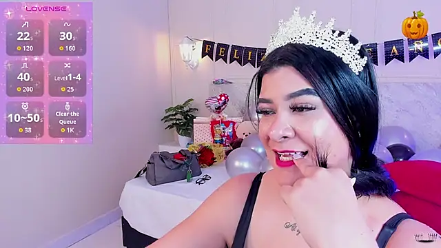 TianaGlow26 online show from November 2025 07:37:01 PM