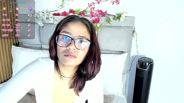 Aliina  Sauvage online show from October 2025 12:37:01 PM