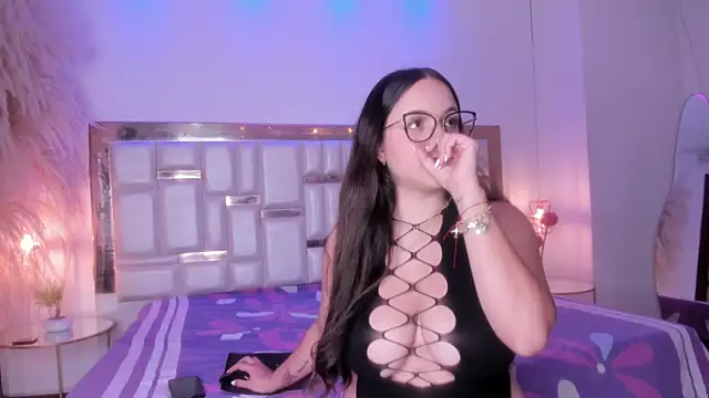 Snapshot of KateMoorex chatting on February 2026 11:58:01 AM KateMoorex online show from February 2026 11:58:01 AM